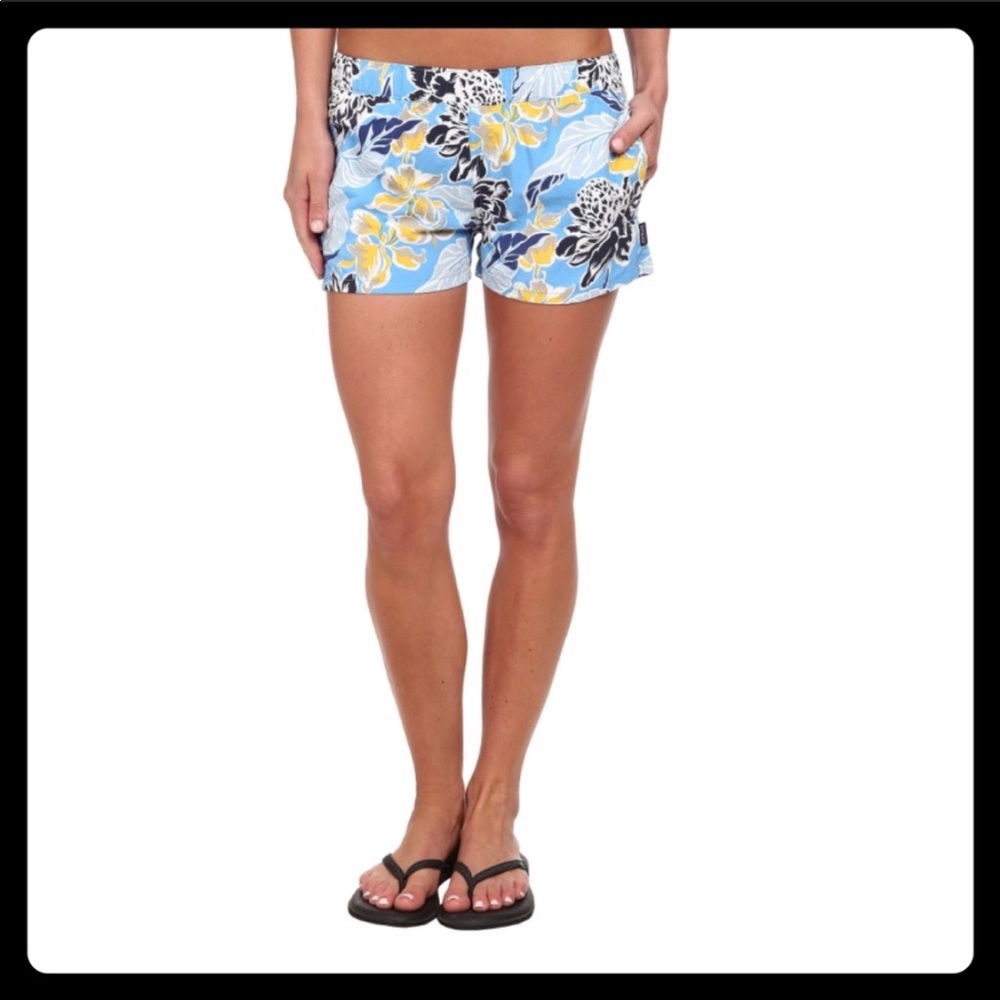 Patagonia Barely Baggies Floral short